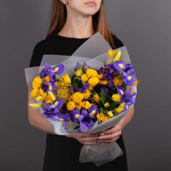 Букет Краски Ван Гога с хризантемами и ирисами midi