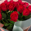 Букет из 25 красных роз вид 2